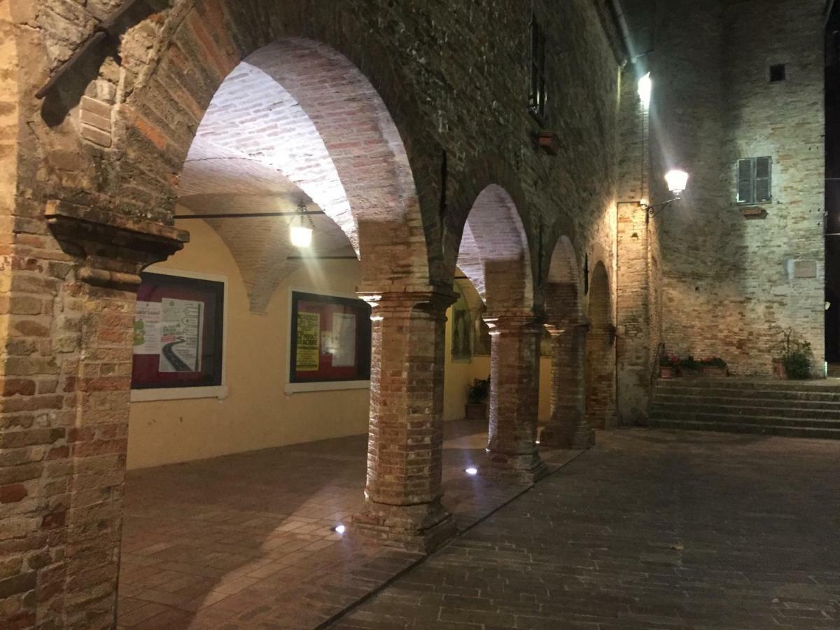 Mansarda Mare Apartman Altidona Kültér fotó
